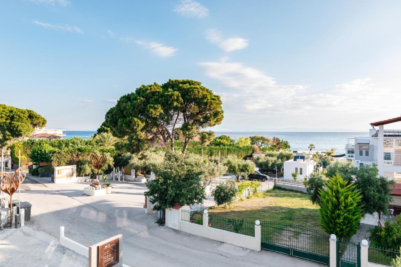 Cocooning Suites By Blue Carpet Pefkochori Exterior foto